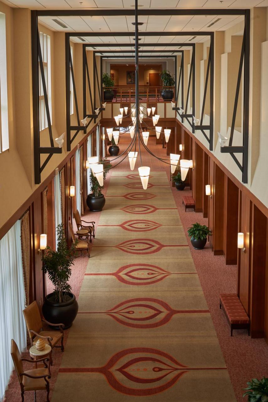 The Inn At Virginia Tech - On Campus Blacksburg Exterior photo